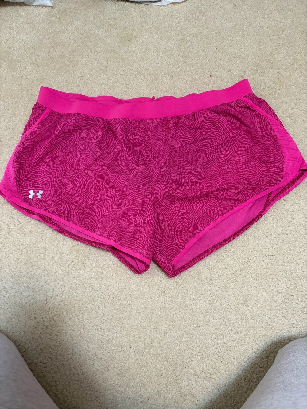 Under Armour Hot Pink Women's Athletic Running Shorts